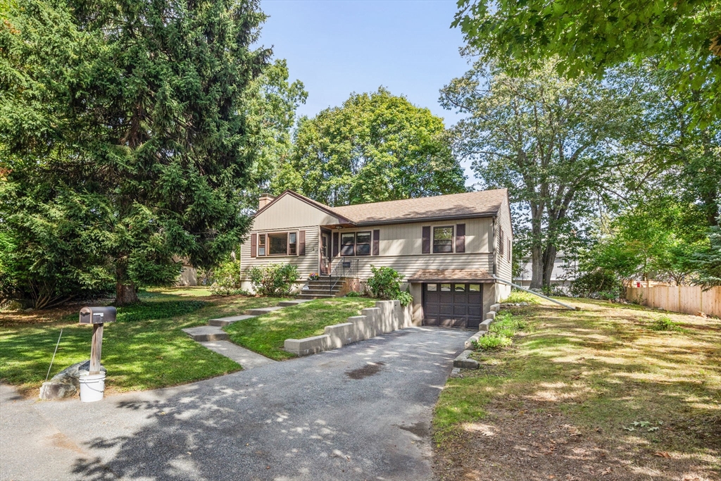 17 Louise Ave