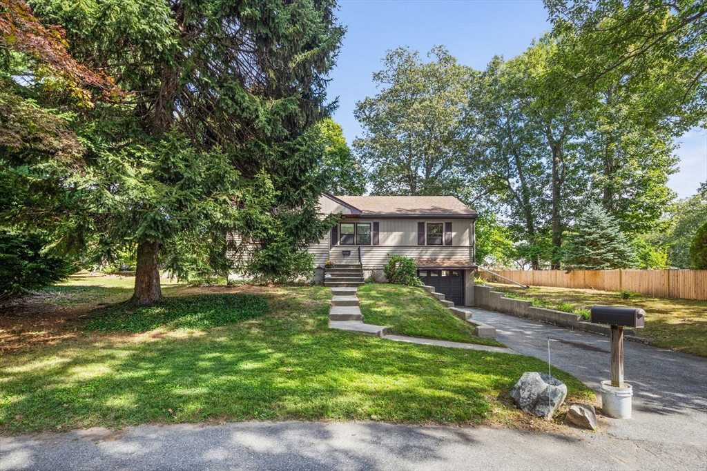 17 Louise Ave