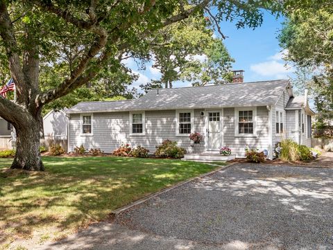 16 Peregrine Ln Yarmouth MA 02664