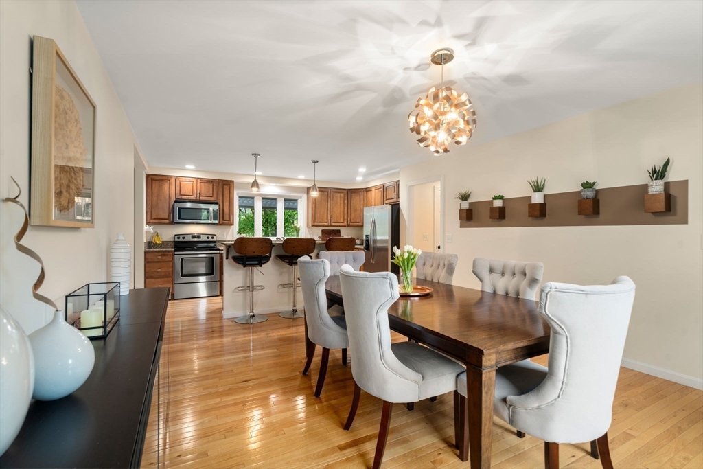 12 Clovelly Lane