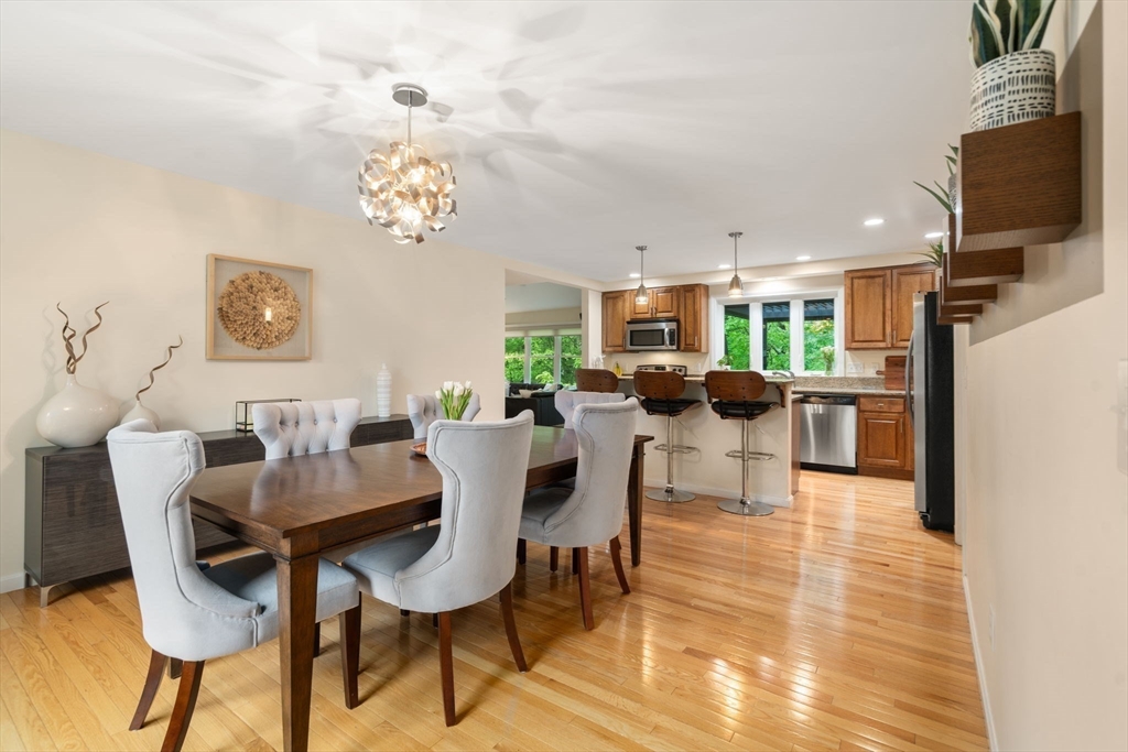 12 Clovelly Lane