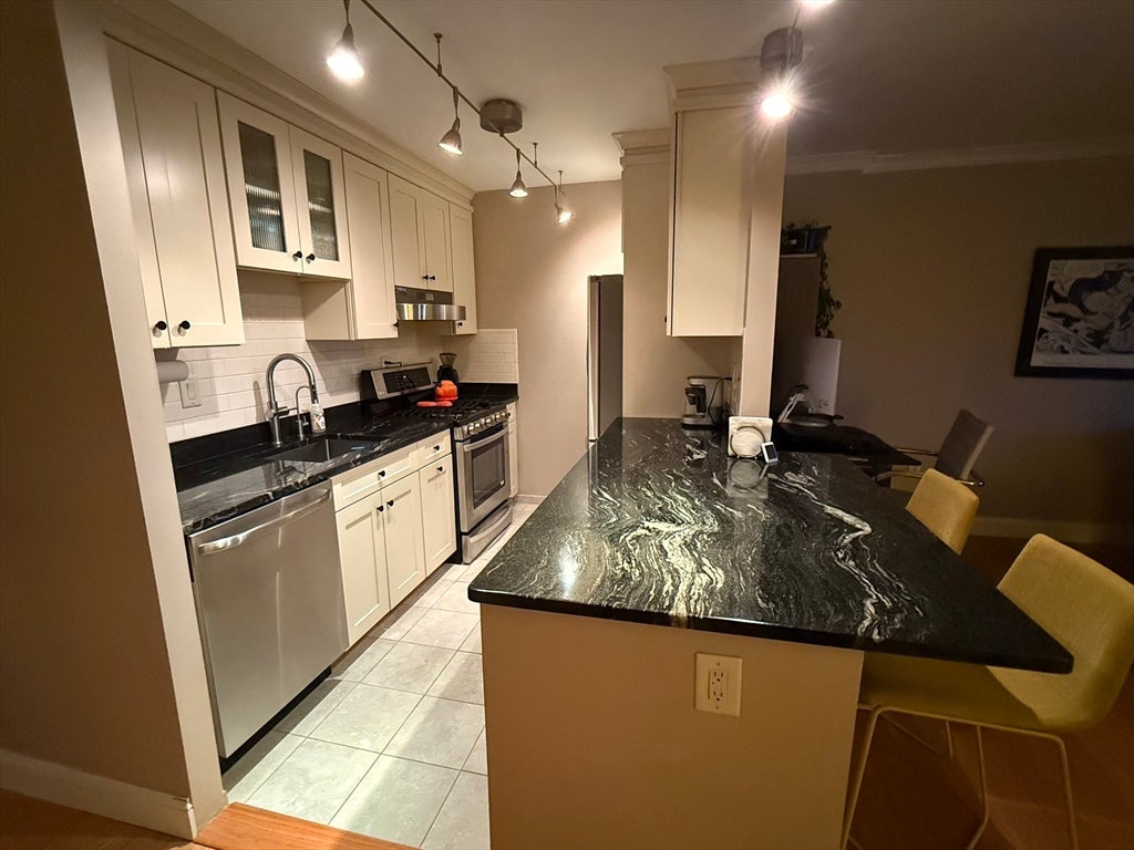 6 Whittier Place #12C, Boston, MA, 6 Whittier Place #12C, Boston, MA Photo #4