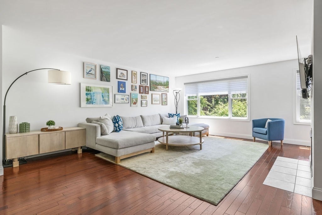 30 Webster St 4