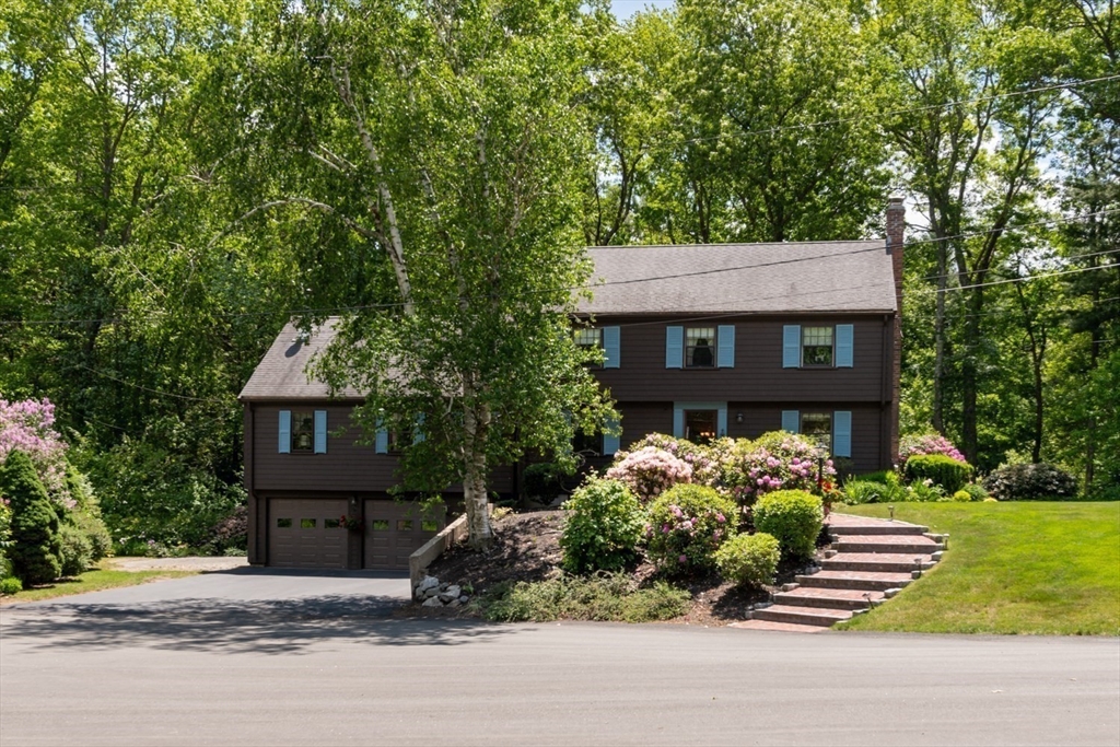 5 Cape Cod Ln