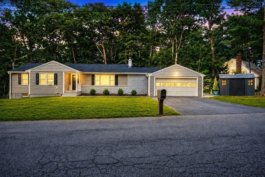 30 Sawyer Ln, Holden, MA, 30 Sawyer Ln, Holden, MA Photo #39
