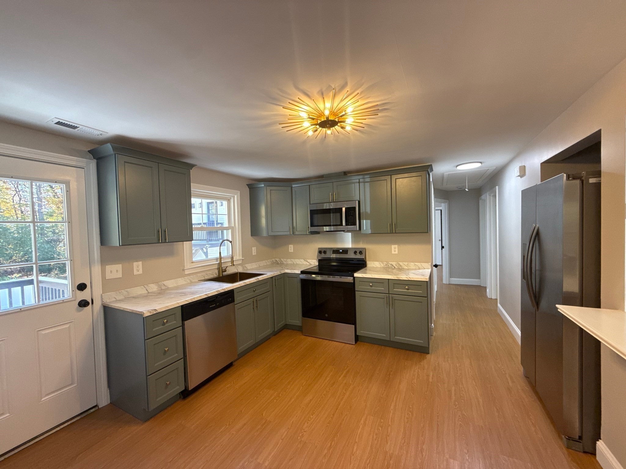 44 Topsfield Cir, Shrewsbury, MA, 44 Topsfield Cir, Shrewsbury, MA Photo #3