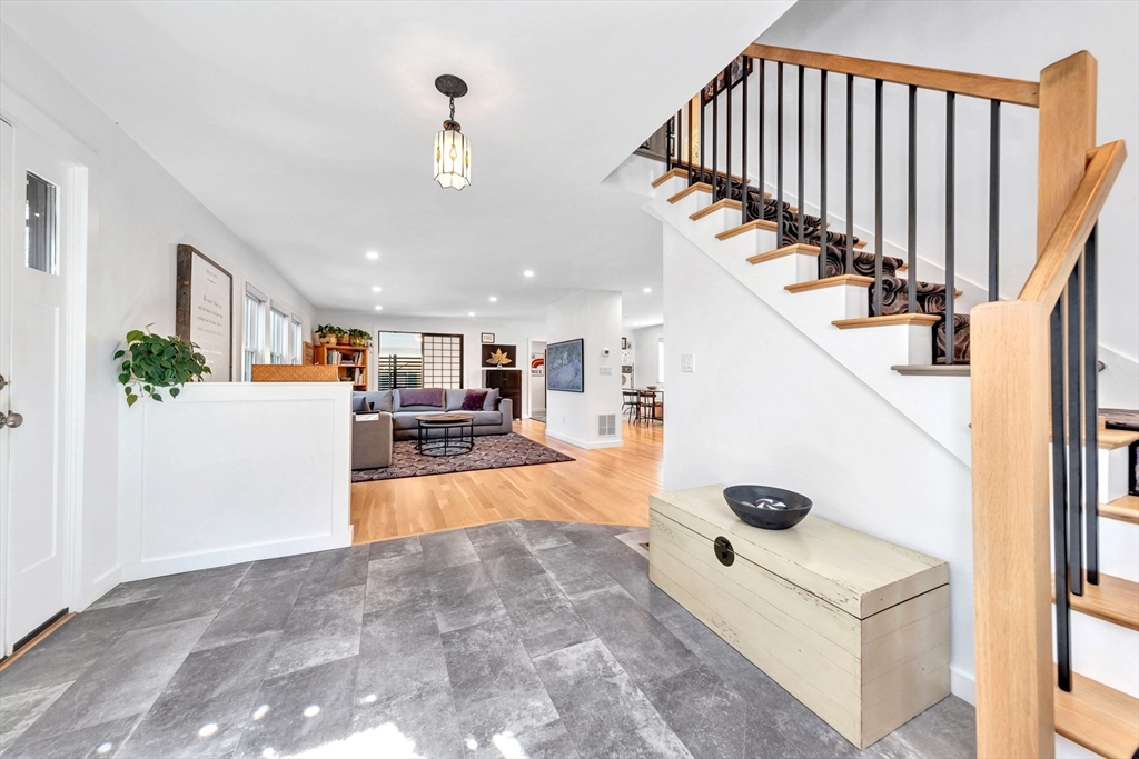 40 Holland Rd