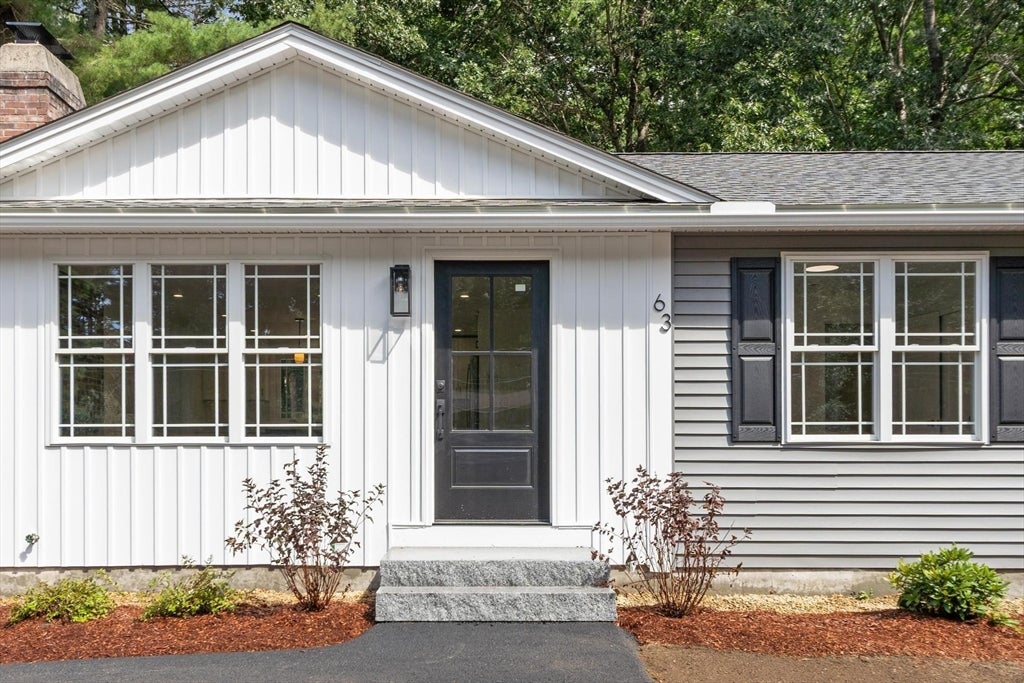 Photo of 63 Maplewood Dr, Townsend, MA