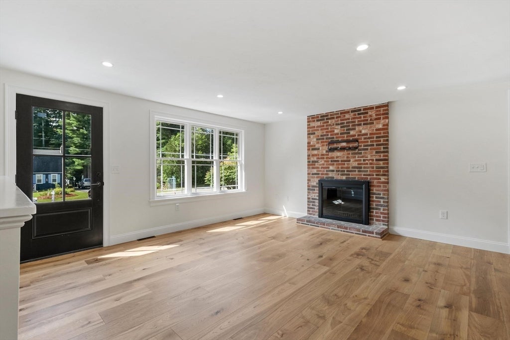 63 Maplewood Dr, Townsend, MA, 63 Maplewood Dr, Townsend, MA Photo #6