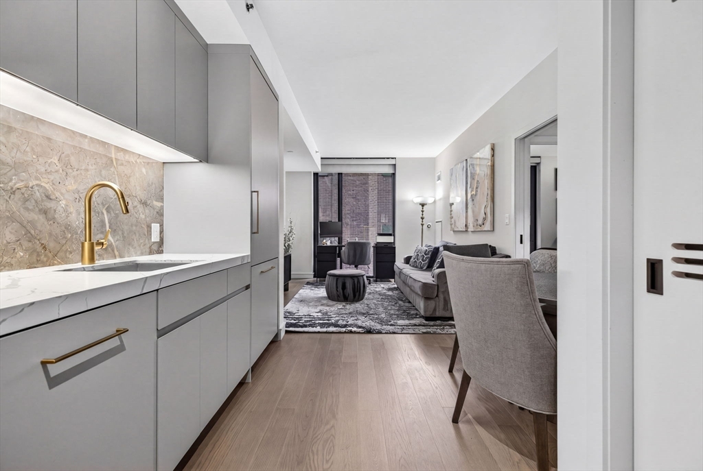 55 Lagrange St 409