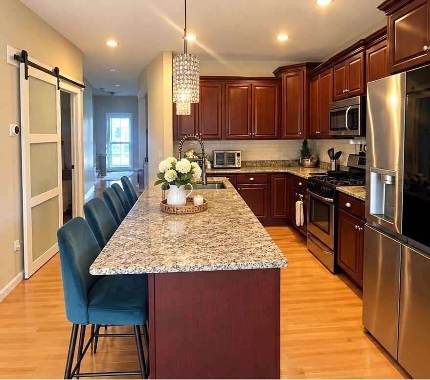 12 Thistle Ln, Weymouth, MA, 12 Thistle Ln, Weymouth, MA Photo #5