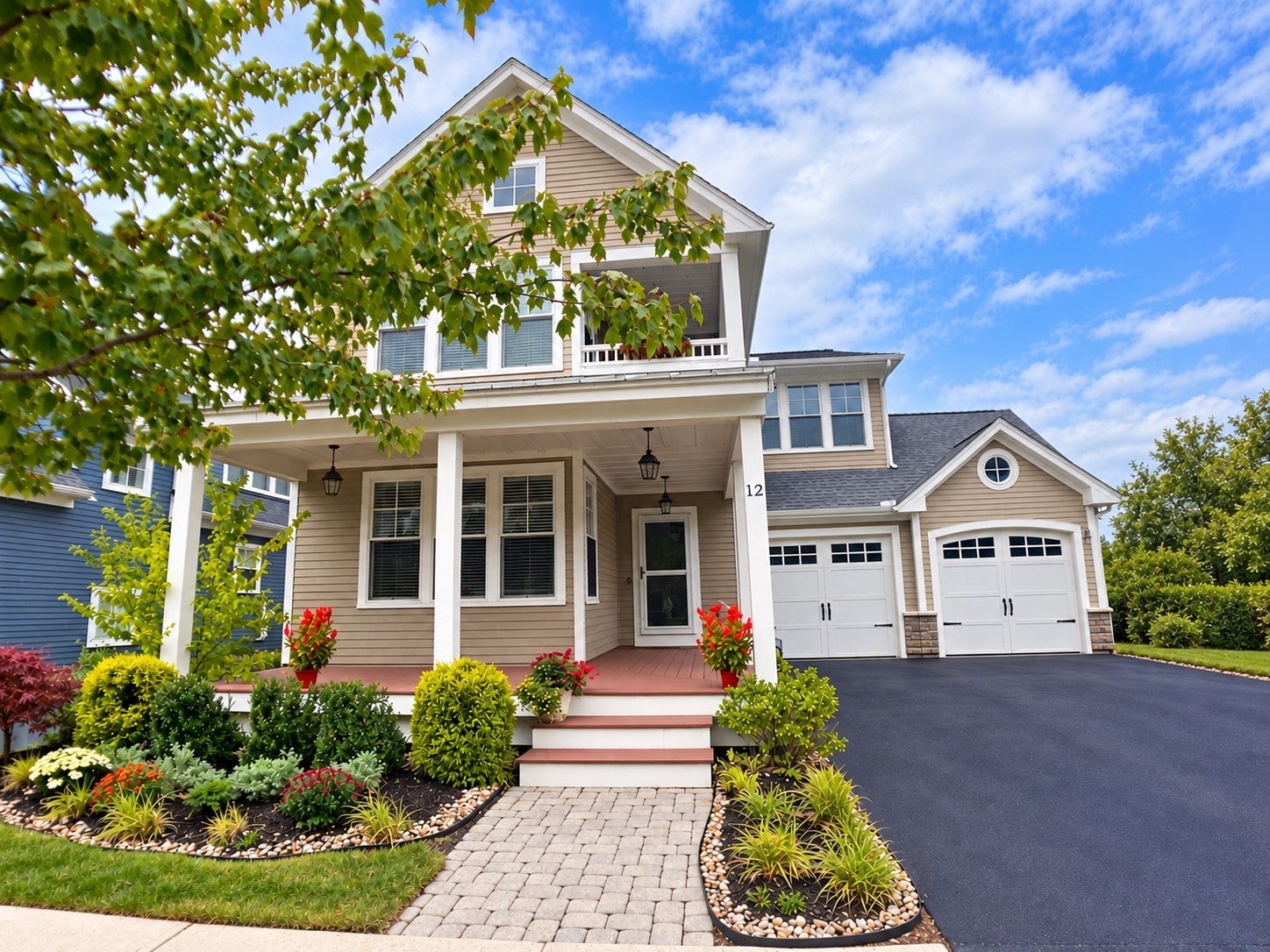 Photo of 12 Thistle Ln, Weymouth, MA