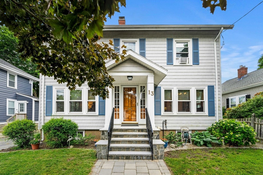 13 Sapphire Rd