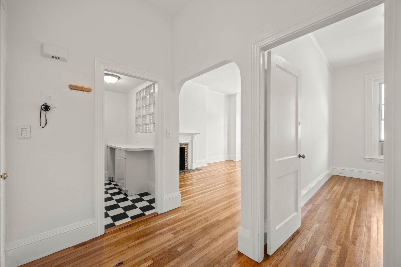 342 Commonwealth Ave 7