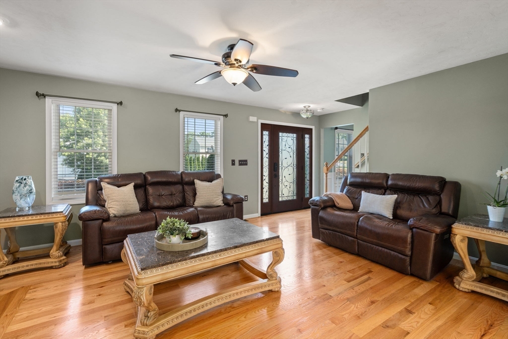 9 Devol Ave