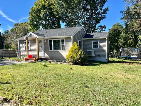 Photo of 35 Lancaster Ave #35, Plymouth, MA 02360 (MLS # 73440086)