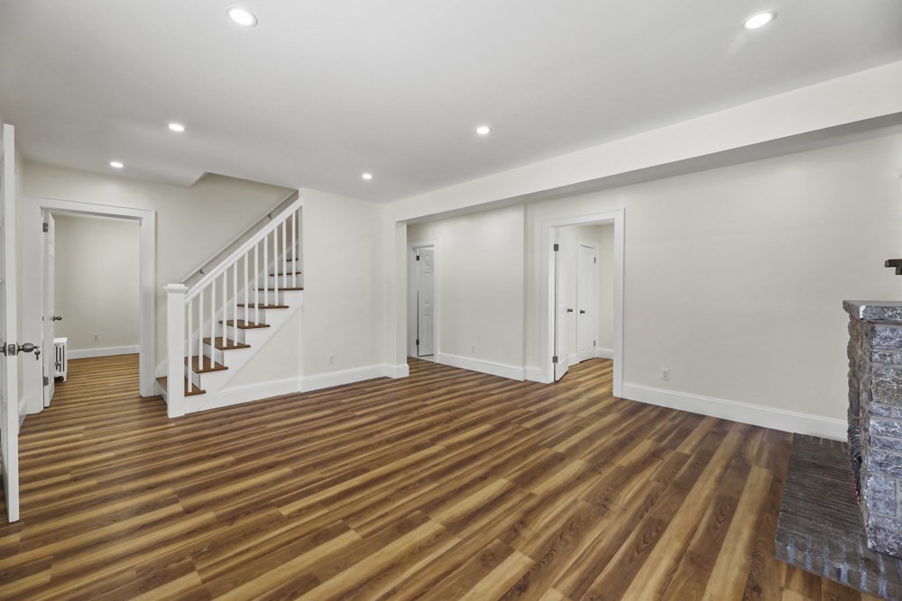 246 1/2 Columbia St.