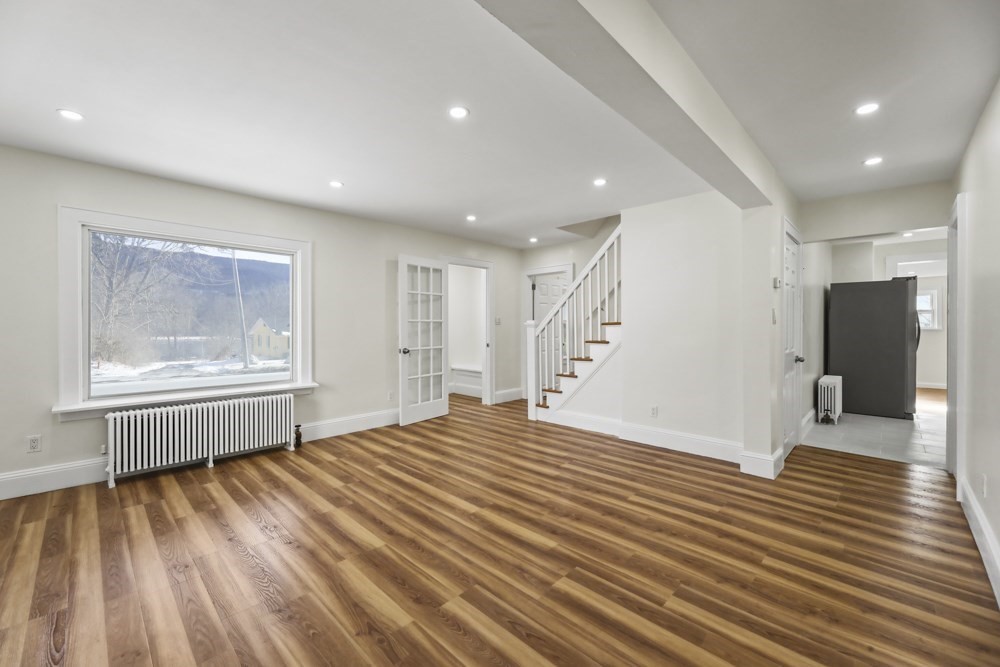 246 1/2 Columbia St.