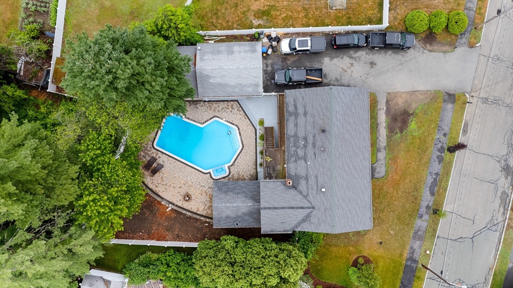 17 Renee Dr