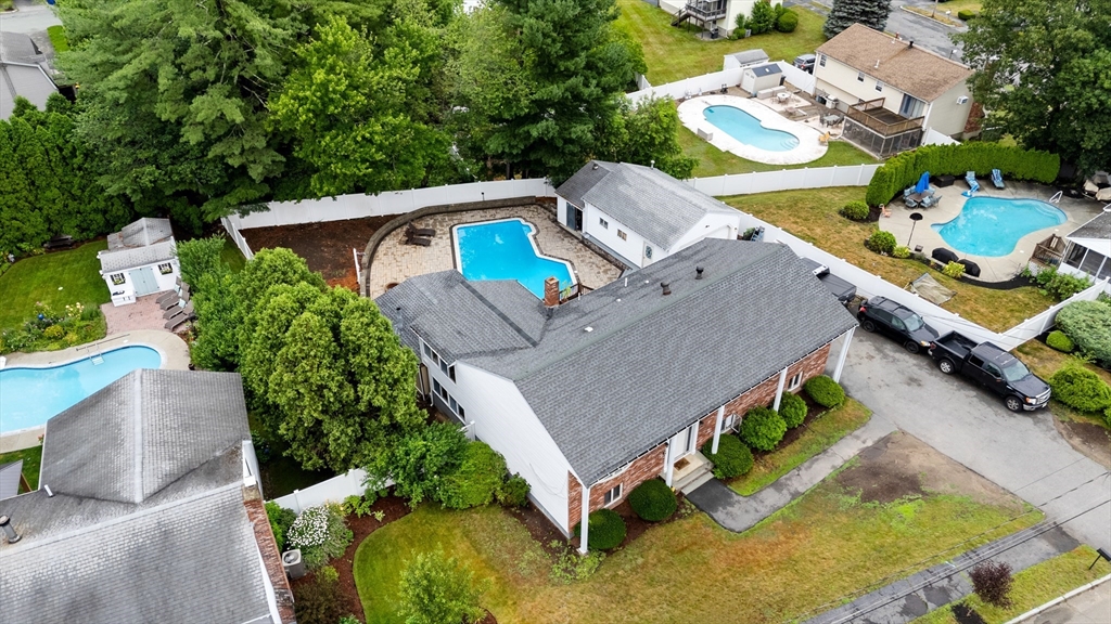 17 Renee Dr