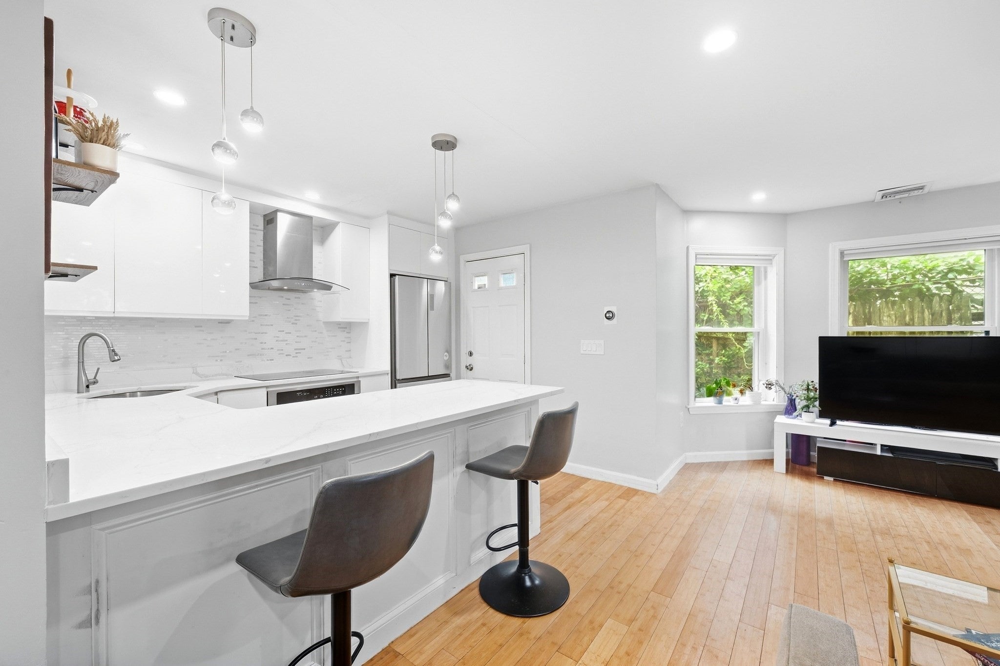 336 Adams Street 6