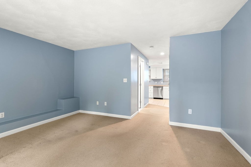 25 Glen Drive, Peabody, MA Photo #36