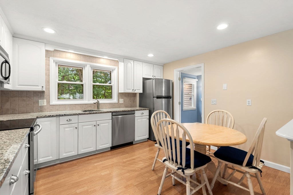 25 Glen Drive, Peabody, MA Photo #11