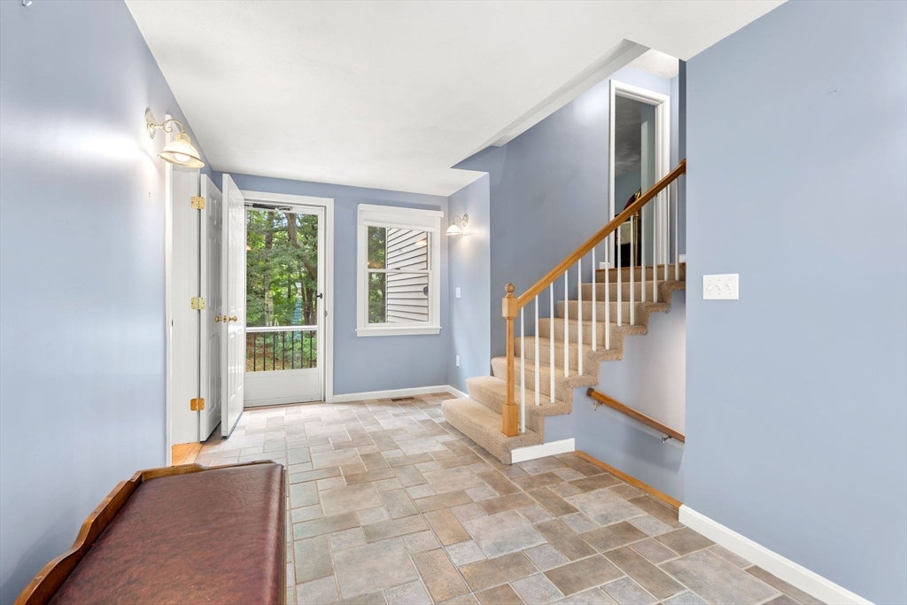25 Glen Drive, Peabody, MA Photo #28