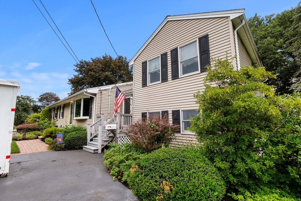 25 Glen Drive