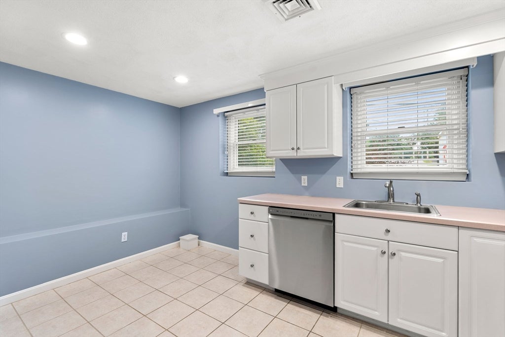25 Glen Drive, Peabody, MA Photo #38