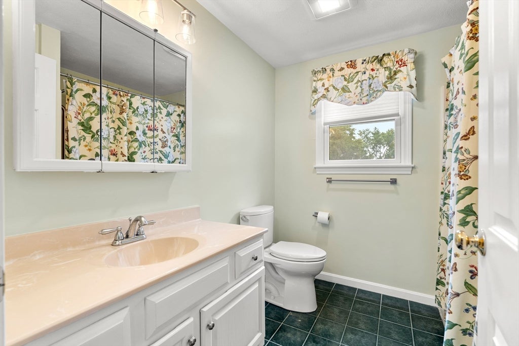 25 Glen Drive, Peabody, MA Photo #29