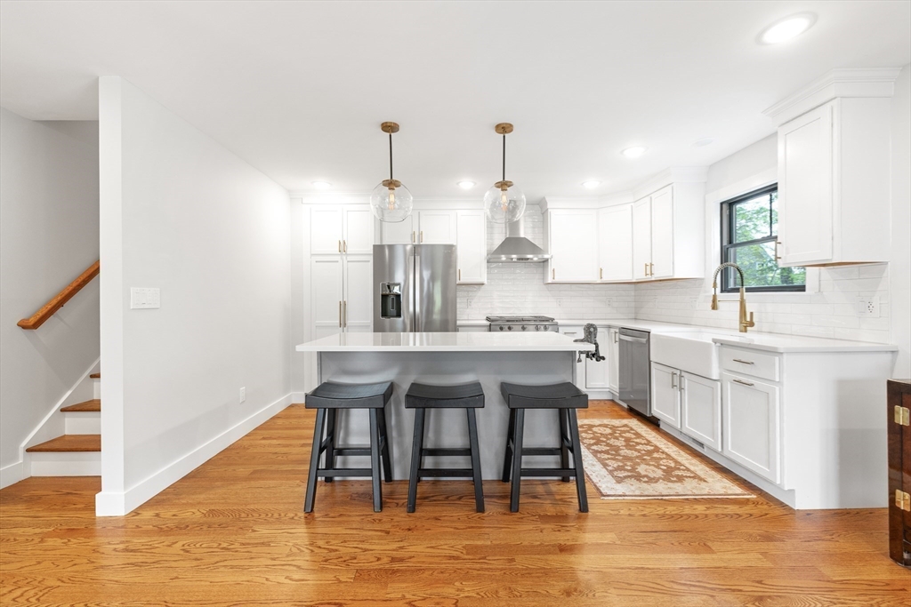 8 N Pleasant St 8