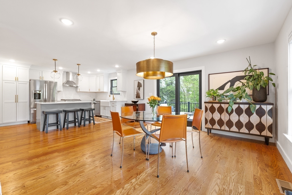 8 N Pleasant St 8
