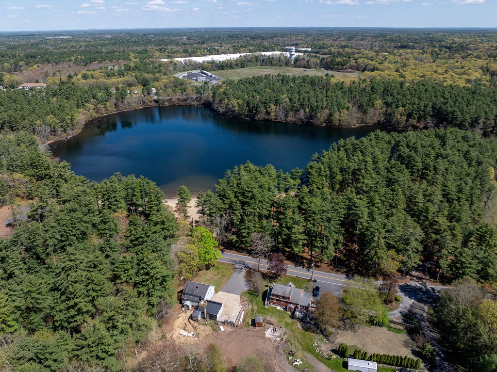 52 Clear Pond Rd, Lakeville, MA Photo #7