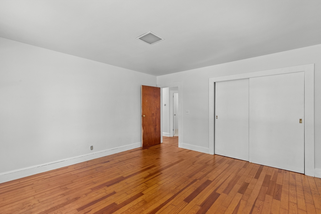 52 Clear Pond Rd, Lakeville, MA Photo #12