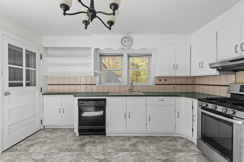 52 Clear Pond Rd, Lakeville, MA Photo #17