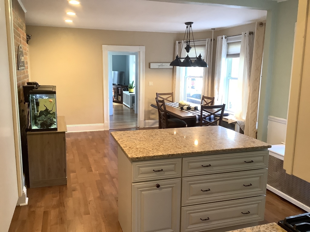 20 N Emerson St 20