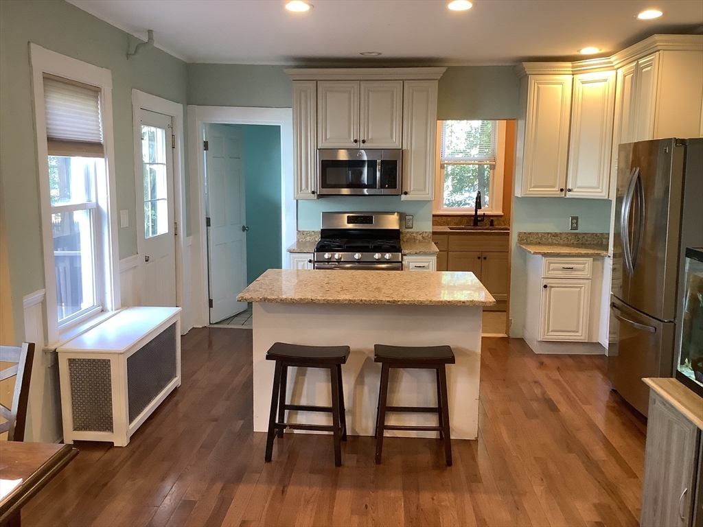 20 N Emerson St 20