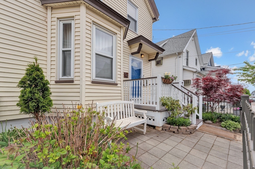 56 Edward St
