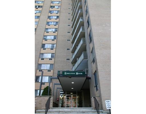 1025 Hancock 10C