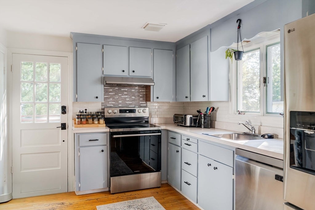 26 Elmwood Ave, Braintree, MA, 26 Elmwood Ave, Braintree, MA Photo #5