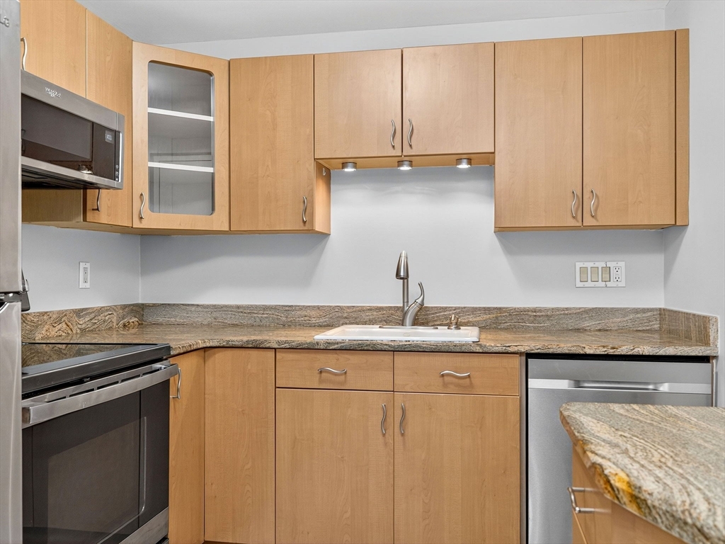 2323 Washington St 1-6