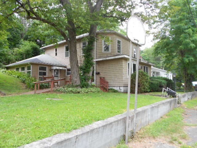 60 Freeman St