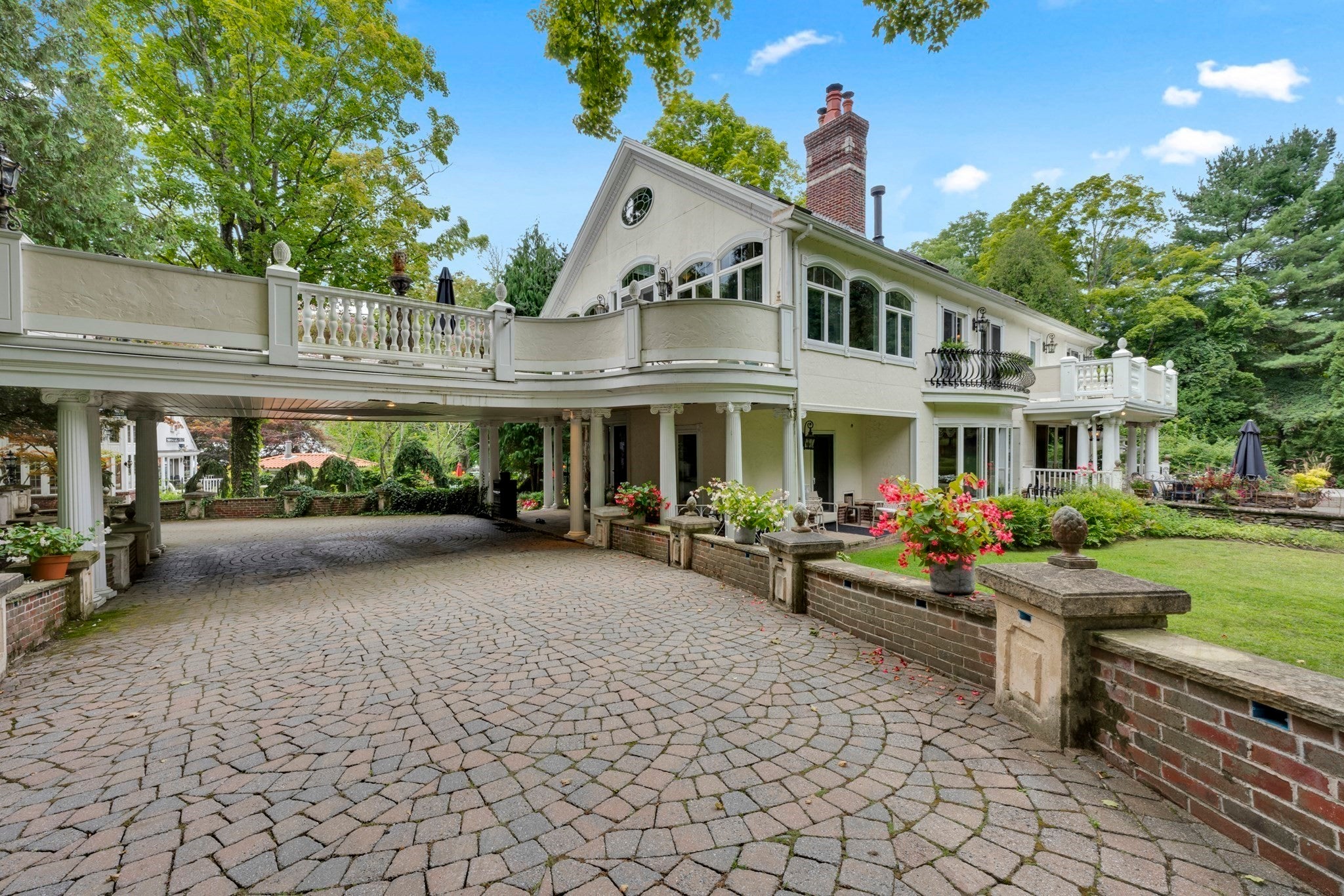 87 E Holland Brimfield Rd, Brimfield, MA Photo #9