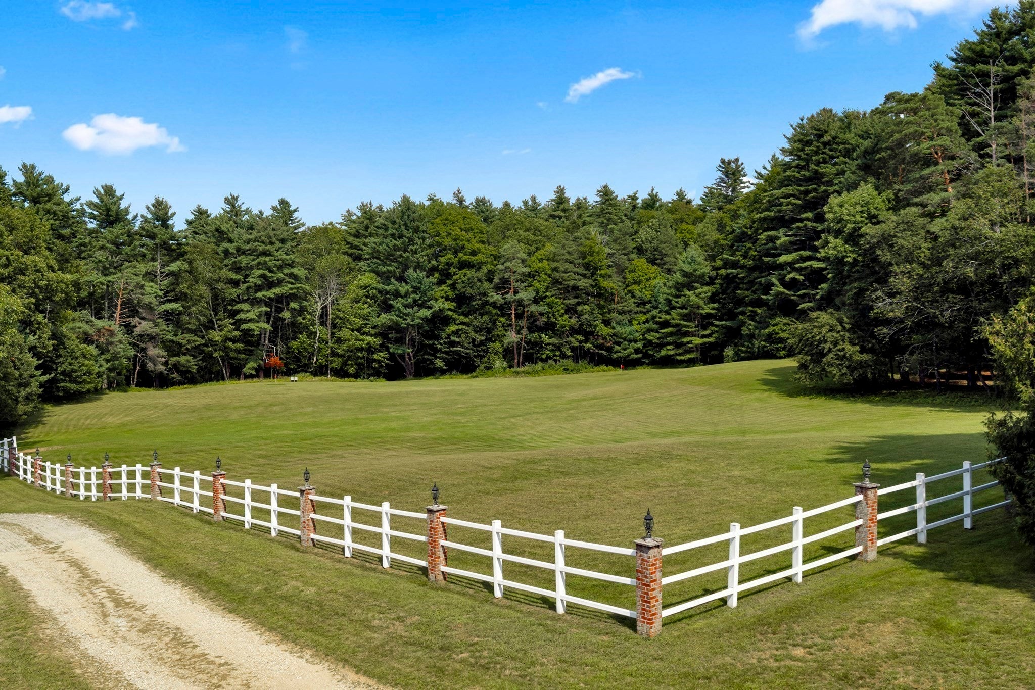 87 E Holland Brimfield Rd, Brimfield, MA Photo #8