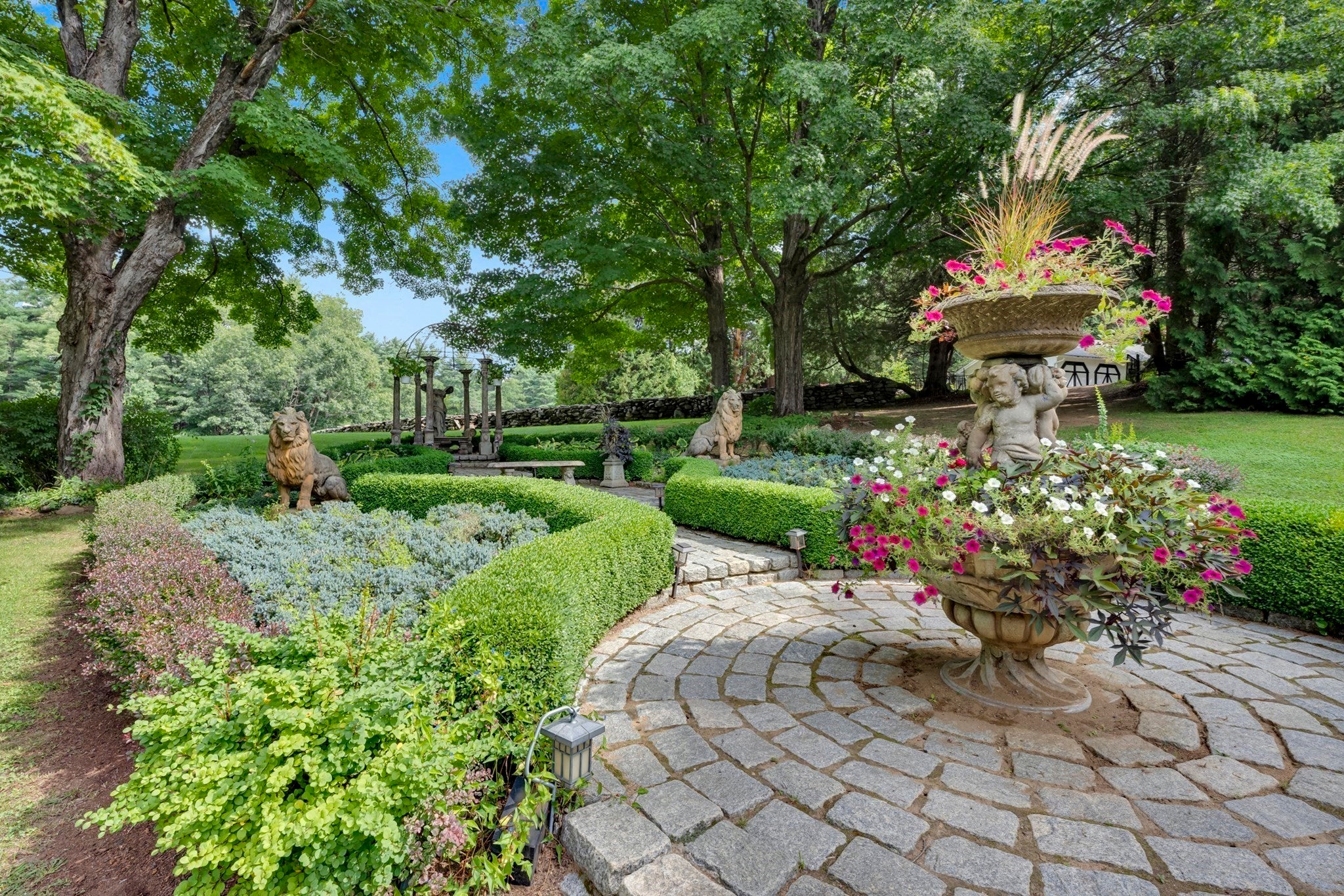 87 E Holland Brimfield Rd, Brimfield, MA Photo #7