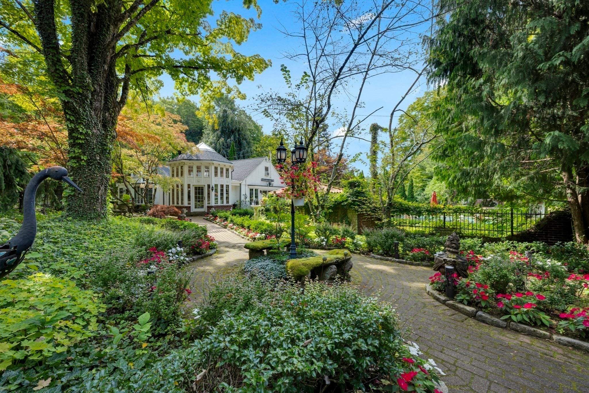 87 E Holland Brimfield Rd