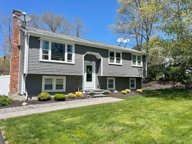 Photo of 1169 W Elm St Ext, Brockton, MA