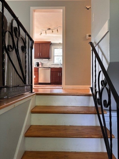 1169 W Elm St Ext, Brockton, MA, 1169 W Elm St Ext, Brockton, MA Photo #3