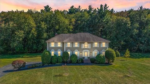 24 Shedd Ln Chelmsford MA 01824